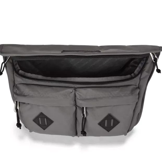 JanSport Larimer Crossbody Bag 6 JanSport Larimer Crossbody Bag - Image 6